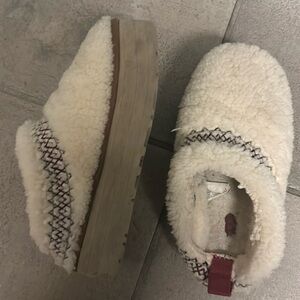 UGG Women's Tazz Braid us5